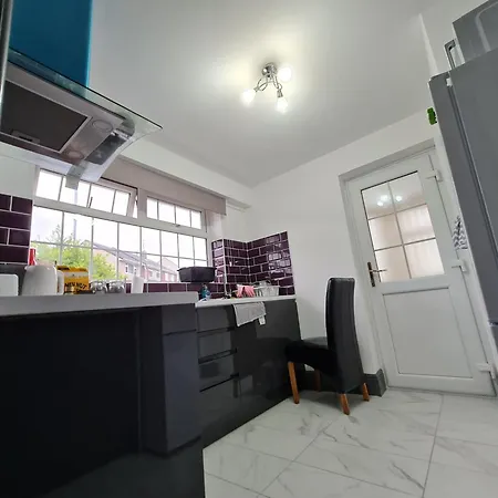 2-bed Sleeps 4 Parking Prázdninový dům Bristol