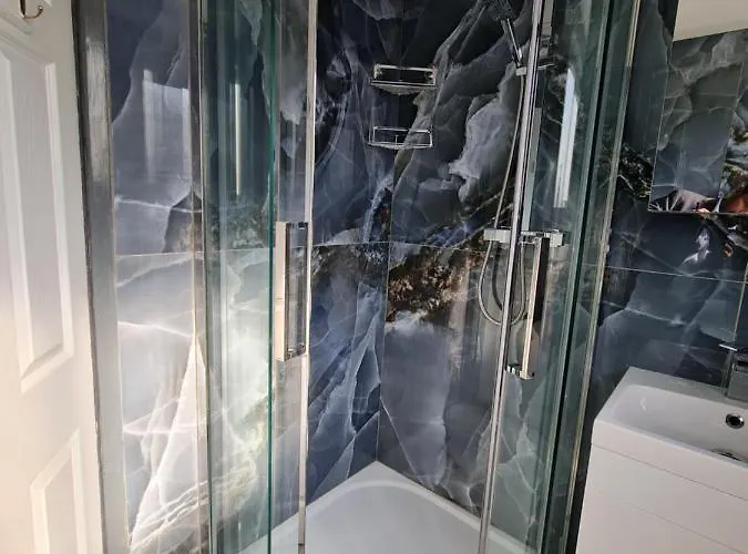 Dom wakacyjny 2-bed Sleeps 4 Parking